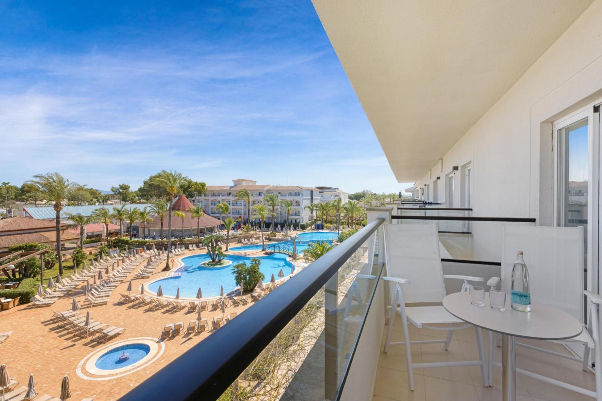 Viva Blue & Spa Playa de Muro  Exterior foto